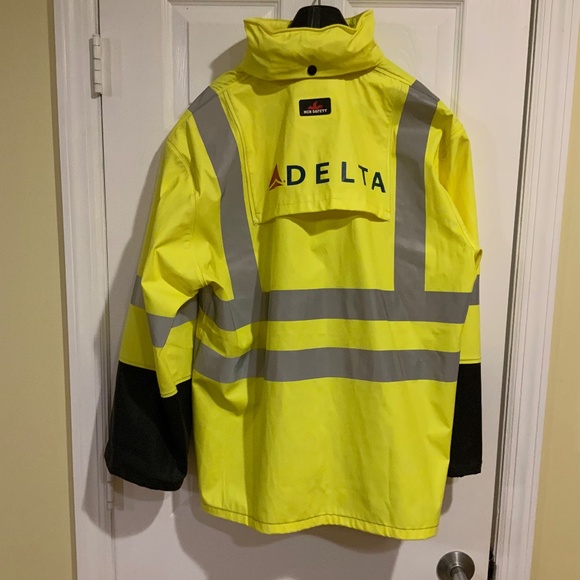 Delta Airlines MCR 5182S Ruminator Hi Vis Reflective Rain Jacket size M - Picture 1 of 12